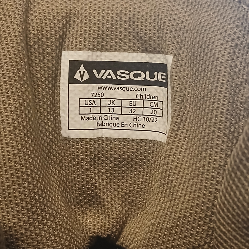 Vasque Kids Boots - Black and Red - Picture 4 of 5